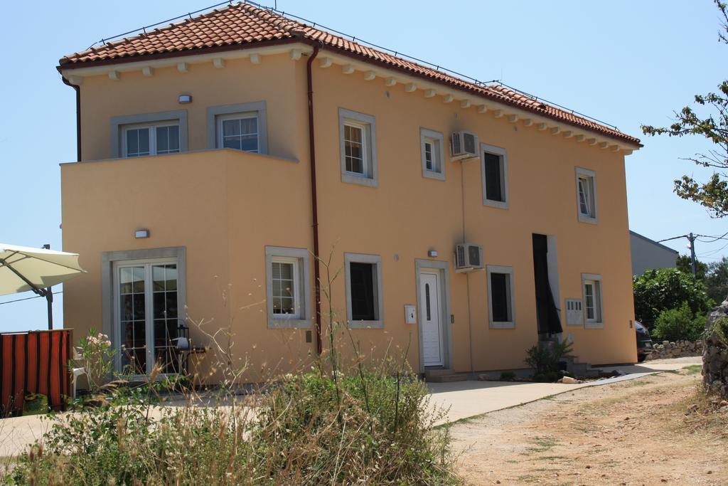 Apartments Pegla Nerezine Dış mekan fotoğraf