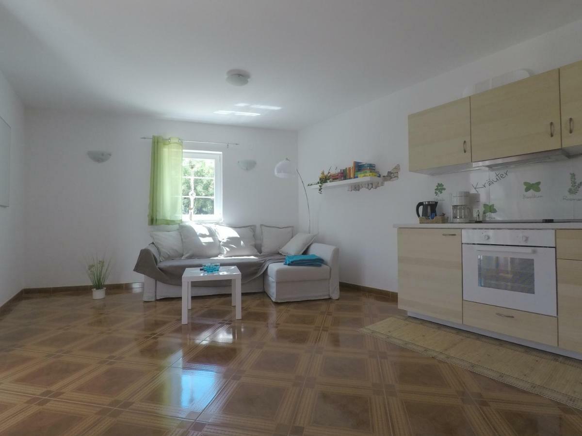 Apartments Pegla Nerezine Dış mekan fotoğraf