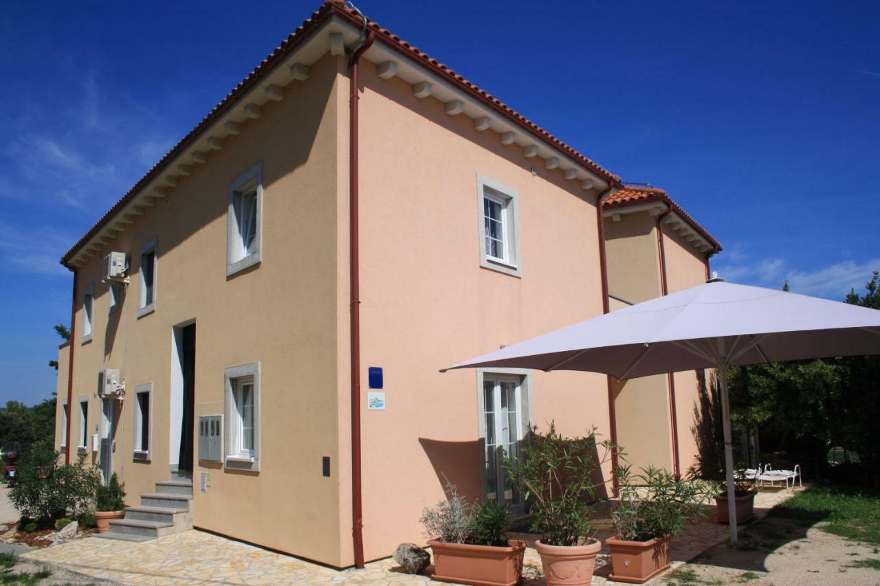 Apartments Pegla Nerezine Dış mekan fotoğraf